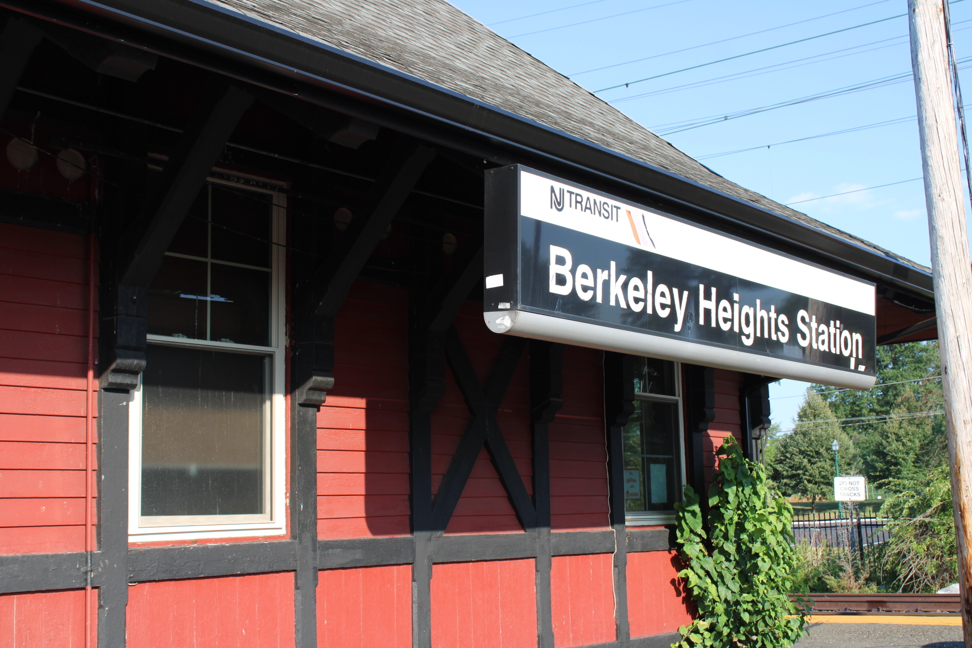 Exterior shot of Berkeley Heights Station, New Jersey