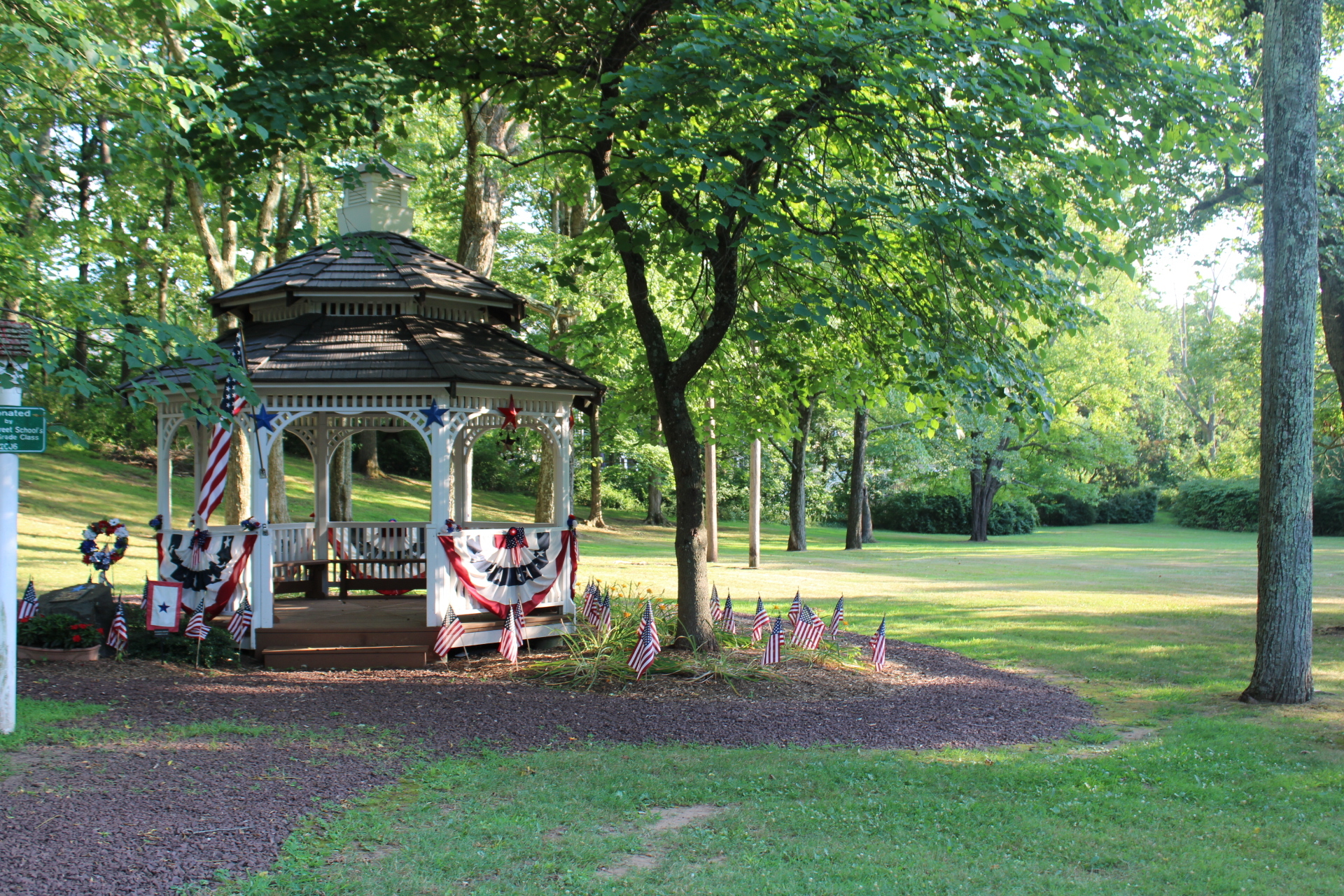 A park cabana in a park in Bernards Township, NJ